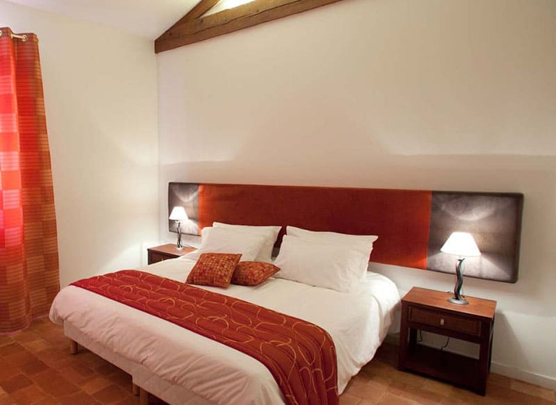 Double room in Bacchus guesthouse, Domaine de la Vernède