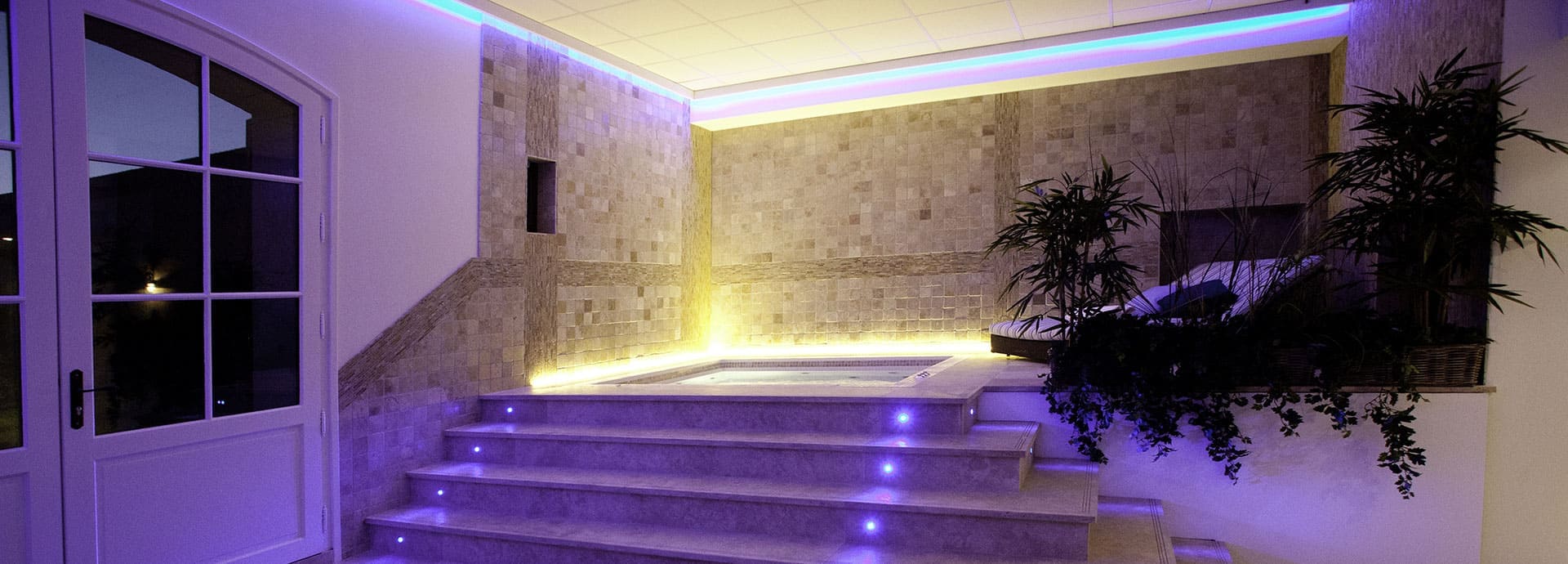 Spa in the relaxation area, Domaine de la Vernède 