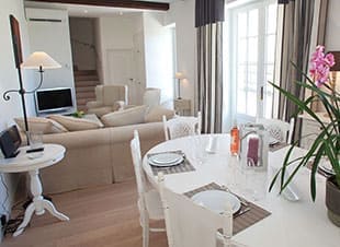 Silène guesthouse living/dining room, Domaine de la Vernède